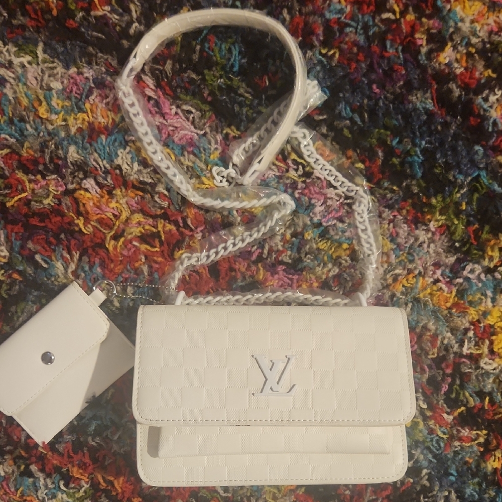 NWOT Louis Vuitton White Crossbody Bag with Minimalist Checker Design W/Dust Bag